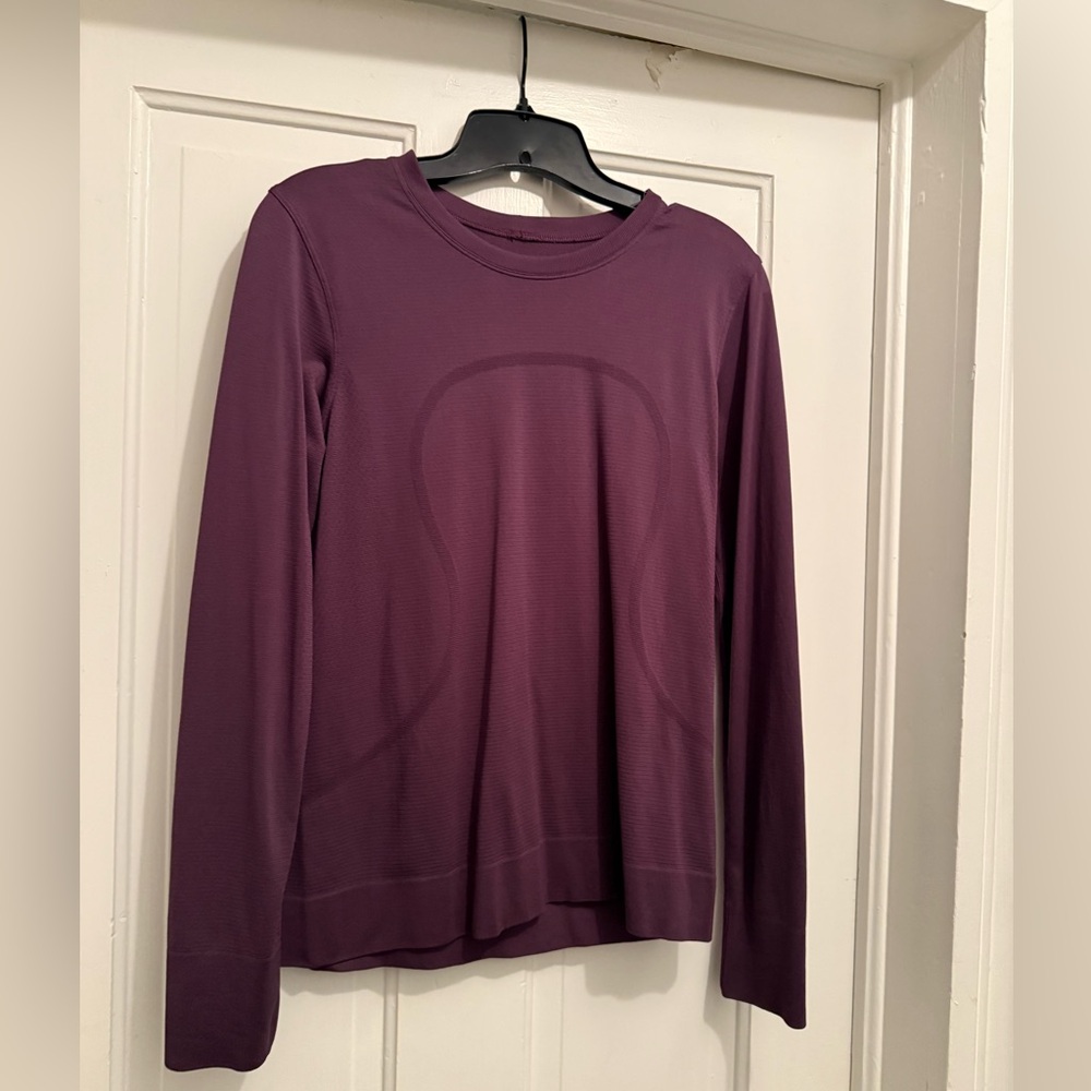 Lululemon Swiftly Relaxed - Grape Thistle - size 6